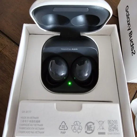 Samsung Galaxy Buds2 Great Condition